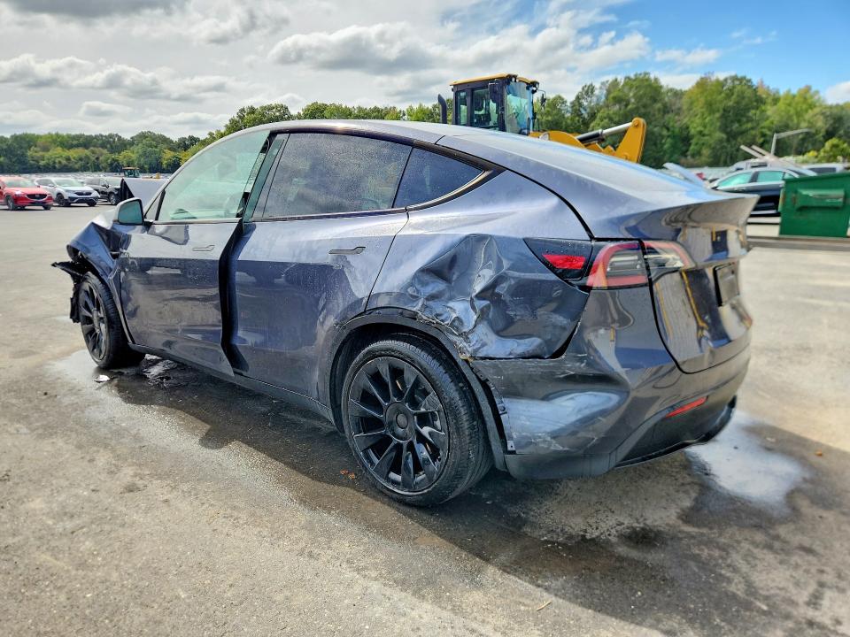 Photo 2 from auction – 2023 TESLA MODEL Y with VIN 7SAYGDEE0PA110102