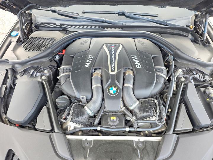 Photo 7 from auction – 2018 BMW M550XI with VIN WBAJB9C56JG463728