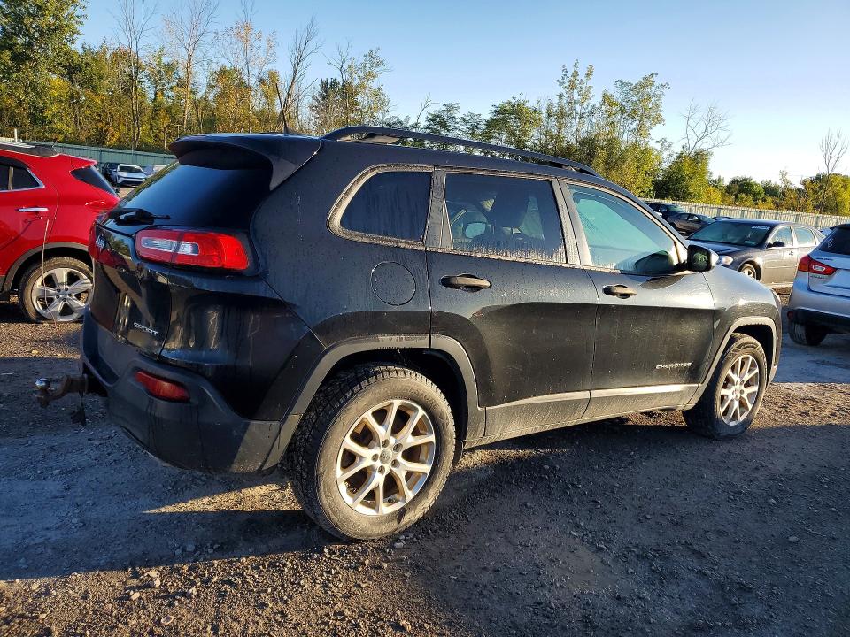 صورة رقم 3 من المزاد - 2016 JEEP CHEROKEE مع VIN 1C4PJMAS3GW215737