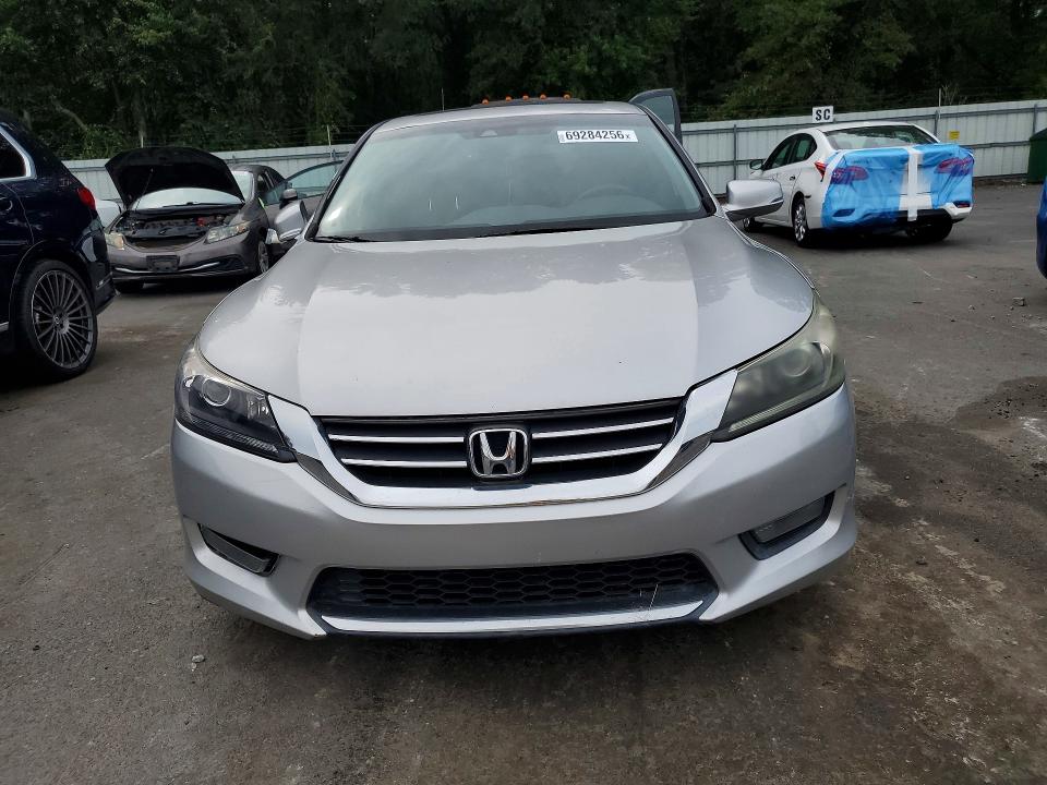 Photo 5 from auction – 2014 HONDA ACCORD with VIN 1HGCR2F85EA258898