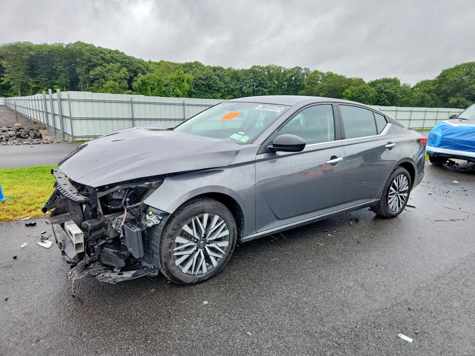 NISSAN ALTIMA 2025 with VIN 1N4BL4DW6SN372573 - Photo from auction