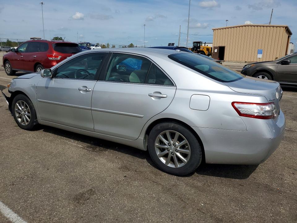 Photo 2 from auction – 2011 TOYOTA CAMRY with VIN 4T1BB3EK9BU129120