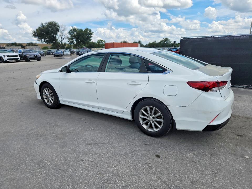 Photo 2 from auction – 2018 HYUNDAI SONATA with VIN 5NPE24AF4JH652862