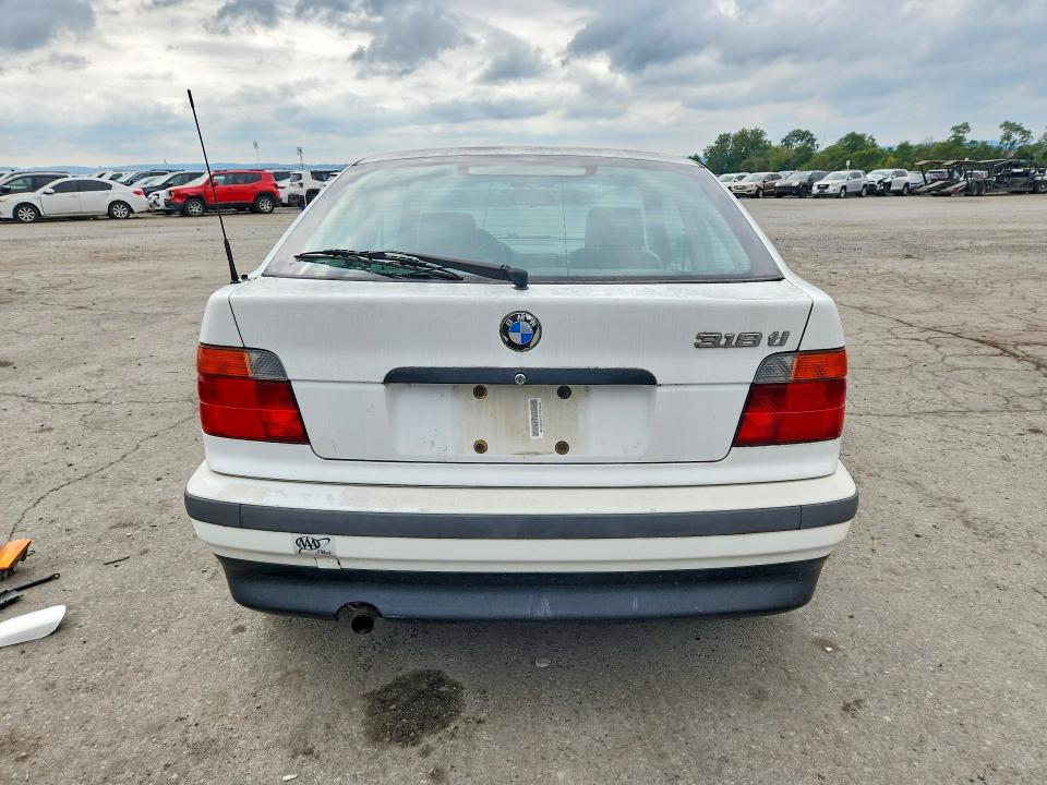 Photo 6 from auction – 1995 BMW 318 with VIN WBACG5328SAM53666