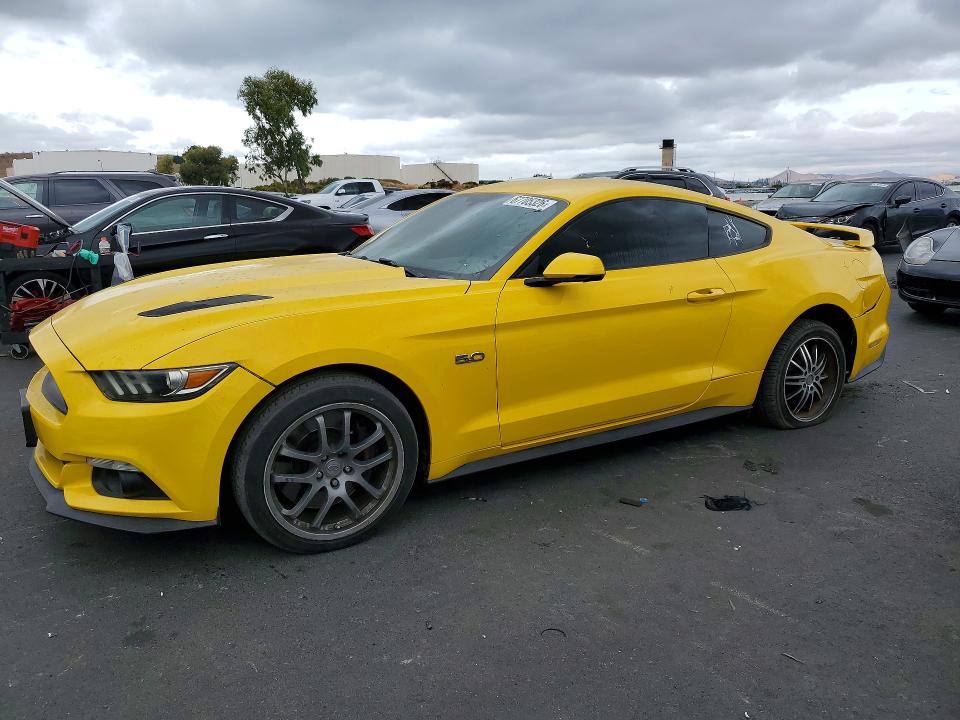 FORD MUSTANG 2015 with VIN 1FA6P8CF8F5351499 - Photo from auction
