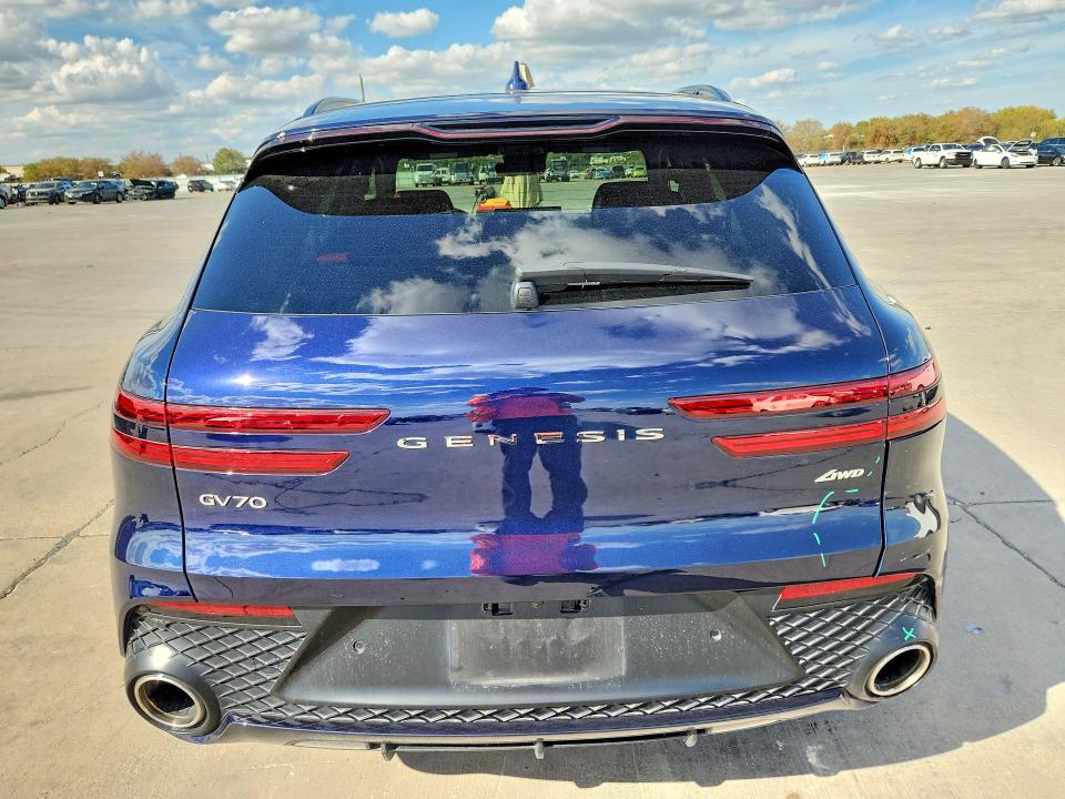 Снимка 6 от търг – 2024 GENESIS GV70 с VIN 5NMMADTBXRH009711