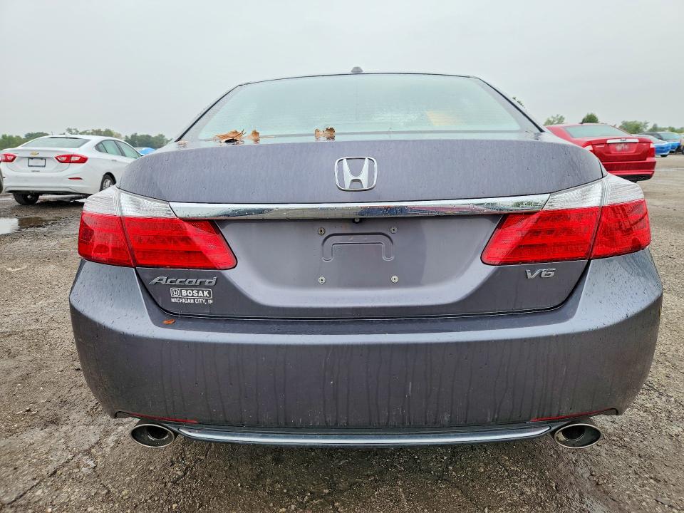 Photo 6 from auction – 2015 HONDA ACCORD with VIN 1HGCR3F89FA012413