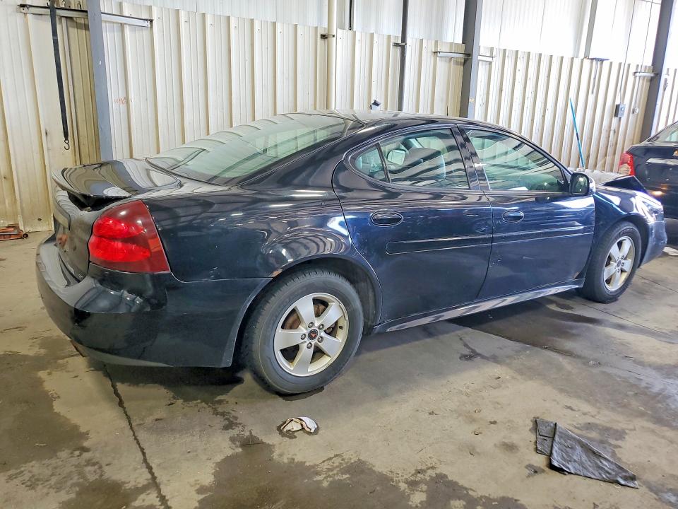 Снимка 3 от търг – 2005 PONTIAC GRAND PRIX с VIN 2G2WS522551283138