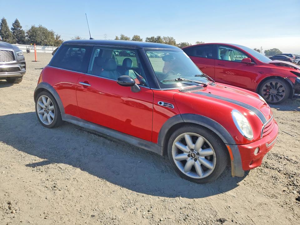Photo 4 from auction – 2006 MINI COOPER with VIN WMWRE33596TJ37444