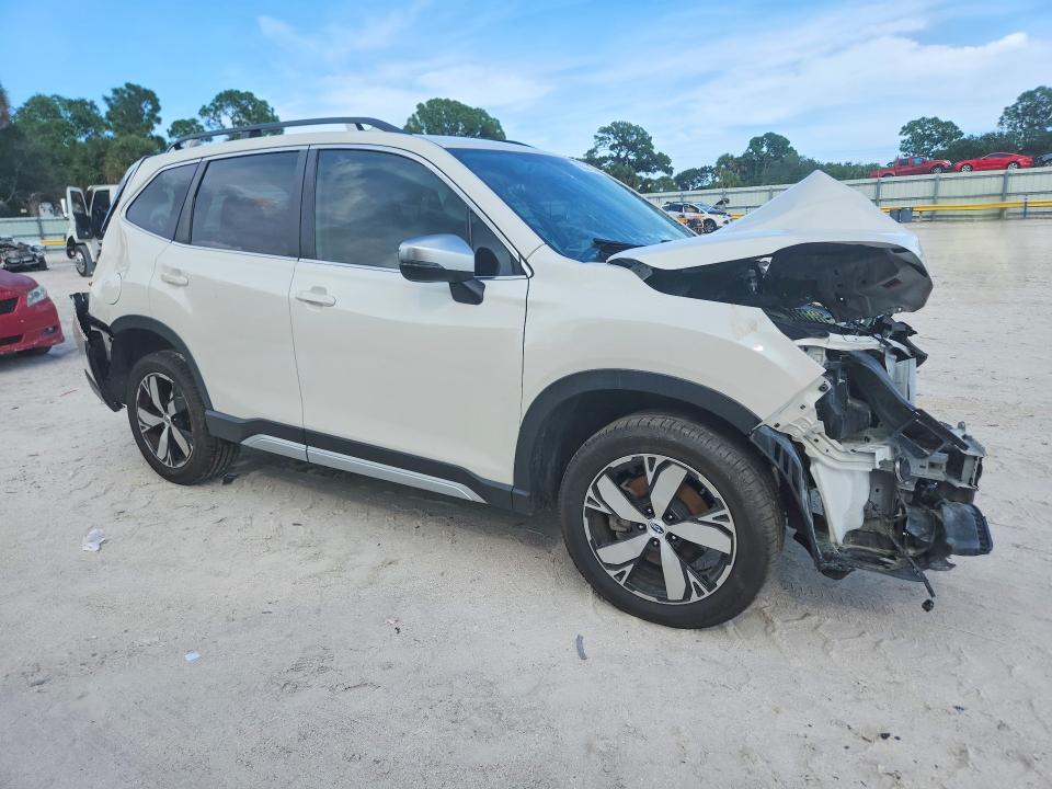 Photo 4 from auction – 2020 SUBARU FORESTER with VIN JF2SKAXC4LH451478