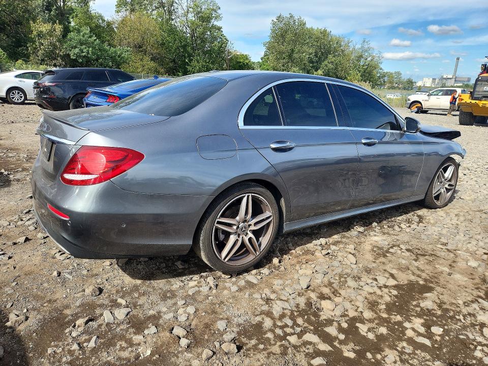 Photo 3 from auction – 2018 MERCEDES-BENZ E with VIN WDDZF4JB8JA345839