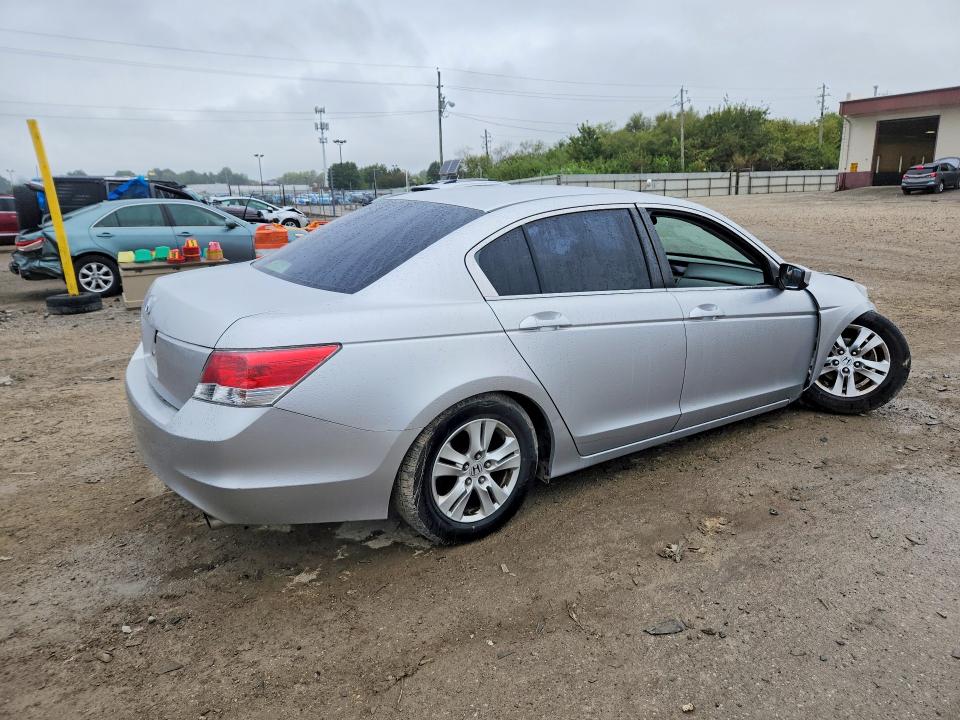 Снимка 3 от търг – 2008 HONDA ACCORD с VIN JHMCP26438C034179