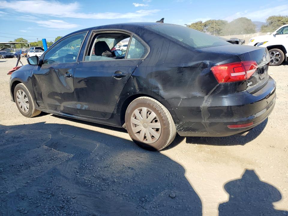 Photo 2 from auction – 2015 VOLKSWAGEN JETTA with VIN 3VW2K7AJ6FM425602
