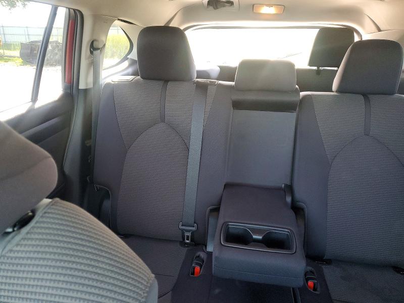 Photo 10 from auction – 2023 TOYOTA HIGHLANDER with VIN 5TDKDRAHXPS025677