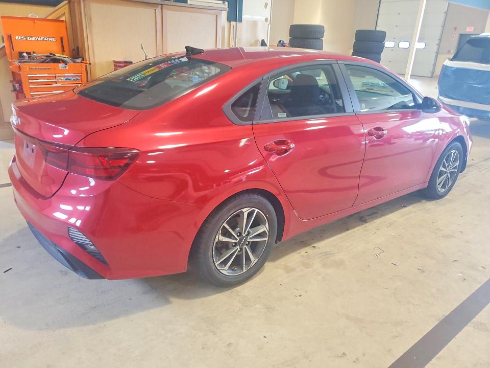 Снимка 3 от търг – 2024 KIA FORTE с VIN 3KPF24AD0RE745123