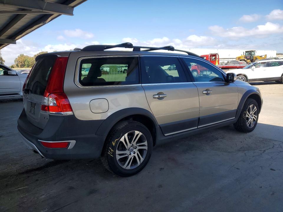 Photo 3 from auction – 2015 VOLVO XC70 with VIN YV440MBC3F1196953