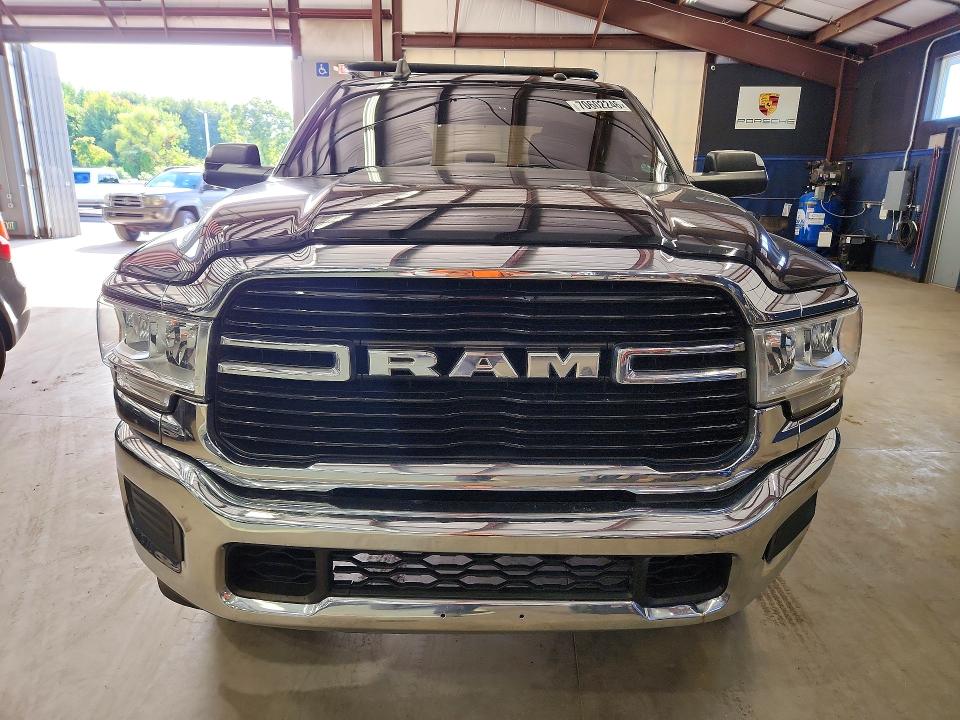 Photo 5 from auction – 2019 RAM 2500 with VIN 3C6UR5DJ5KG693886