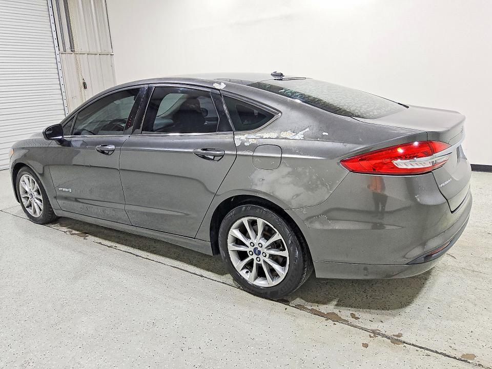 Foto 2 de la subasta – 2017 FORD FUSION con VIN 3FA6P0LU7HR358606