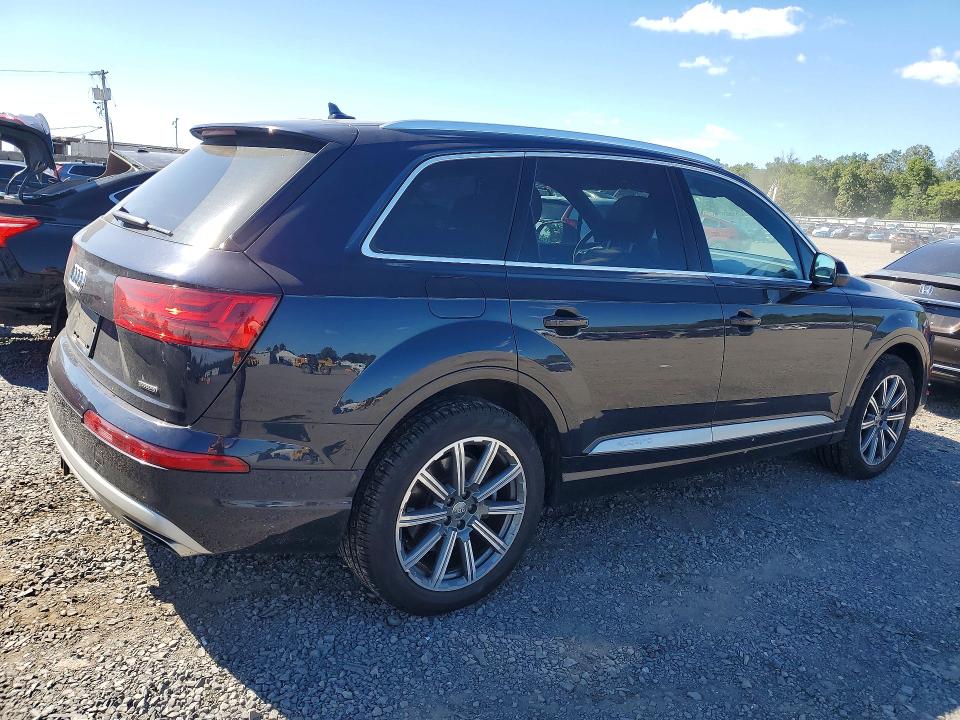 Photo 3 from auction – 2017 AUDI Q7 with VIN WA1VABF75HD055299