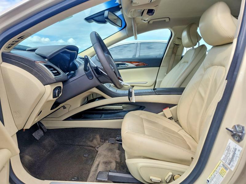 Photo 7 from auction – 2015 LINCOLN MKZ with VIN 3LN6L2GK5FR623798
