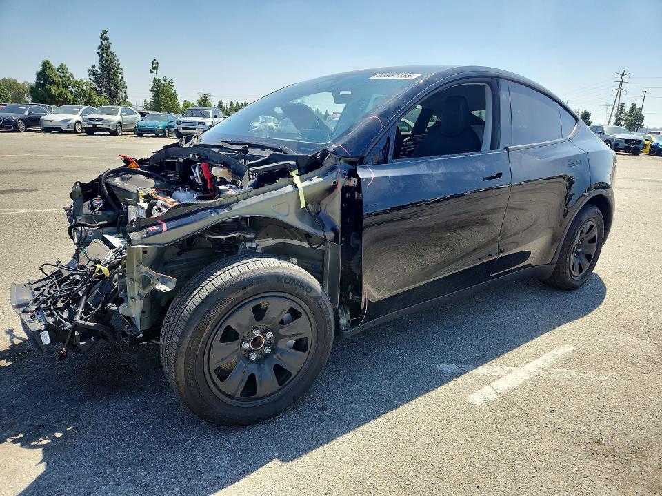 Снимка 1 от търг – 2026 TESLA MODEL Y с VIN 7SAYGDED0TA604817
