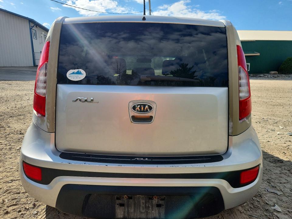 Photo 6 from auction – 2012 KIA SOUL with VIN KNDJT2A51C7464394