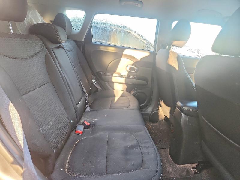 Photo 11 from auction – 2015 KIA SOUL with VIN KNDJP3A59F7228977