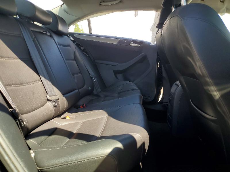 Zdjęcie 10 z aukcji – 2017 VOLKSWAGEN JETTA z VIN 3VWDB7AJ8HM204367
