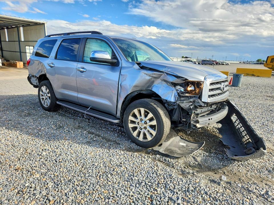 Photo 4 from auction – 2016 TOYOTA SEQUOIA with VIN 5TDDY5G13GS145286