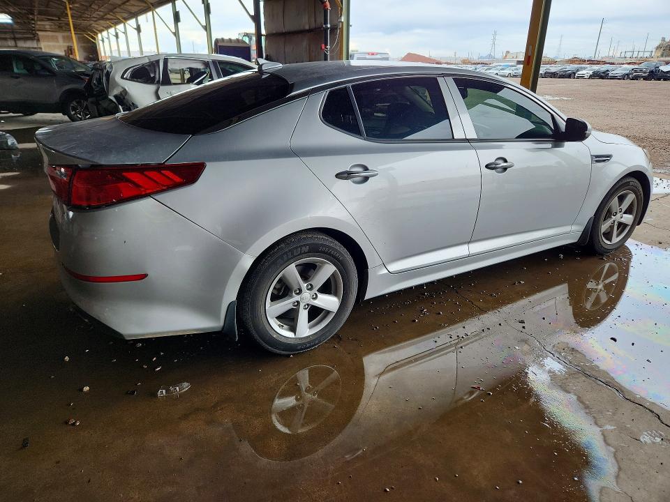 Снимка 3 от търг – 2015 KIA OPTIMA с VIN 5XXGM4A72FG401045
