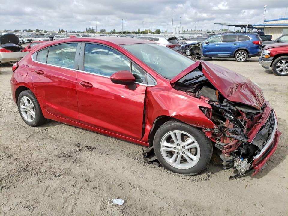 Снимка 4 от търг – 2018 CHEVROLET CRUZE с VIN 3G1BE6SM0JS532395