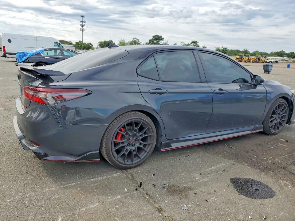 Снимка 3 от търг – 2023 TOYOTA CAMRY с VIN 4T1KZ1AKXPU072844