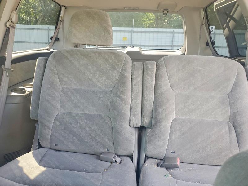 Photo 10 from auction – 2004 HONDA ODYSSEY with VIN 5FNRL18644B052753