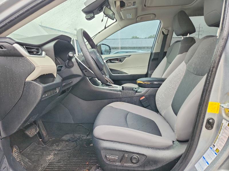 Снимка 7 от търг – 2019 TOYOTA RAV4 с VIN 2T3P1RFV0KW083737