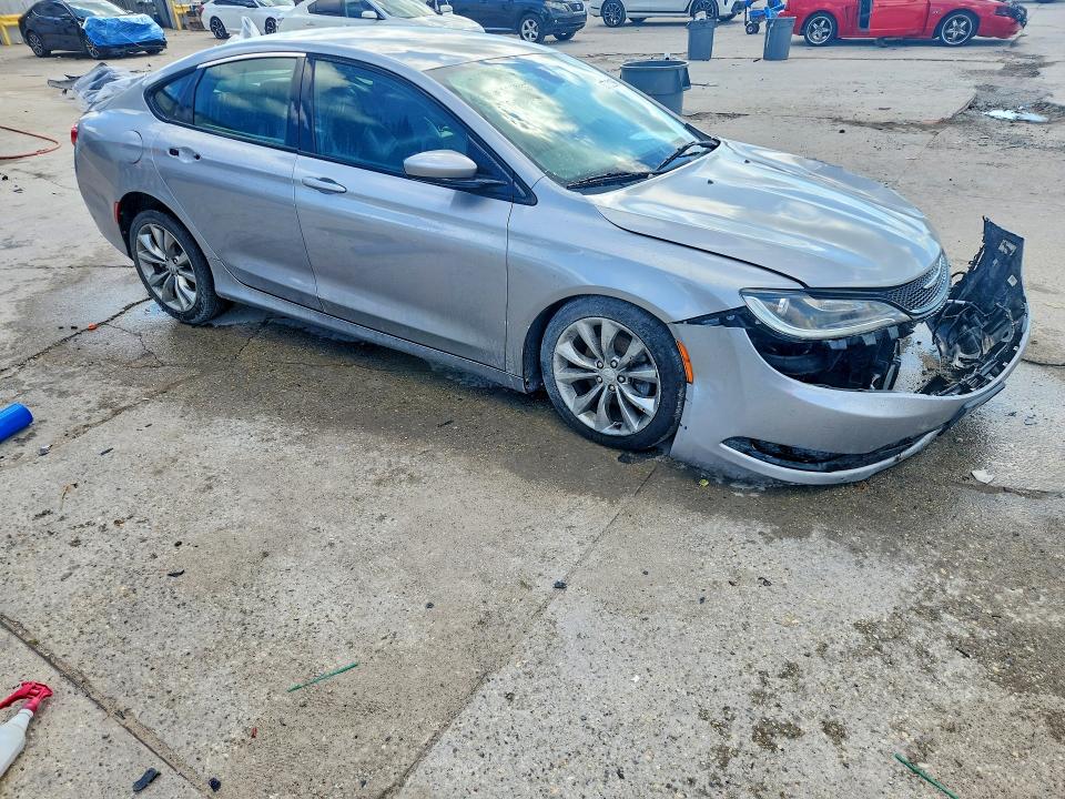 Zdjęcie 4 z aukcji – 2015 CHRYSLER 200 z VIN 1C3CCCBB7FN747437