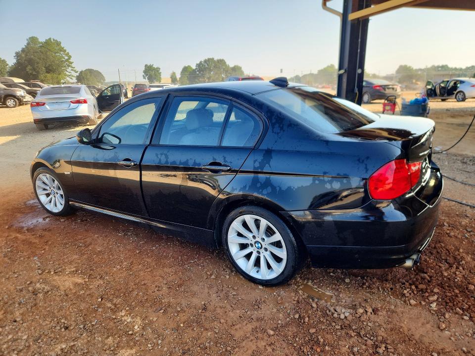 Photo 2 from auction – 2011 BMW 328 with VIN WBAPH7C52BE851355