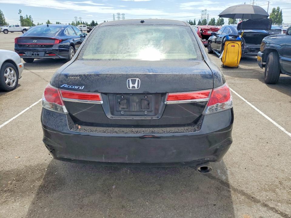 Photo 6 from auction – 2011 HONDA ACCORD with VIN 1HGCP2F86BA104041