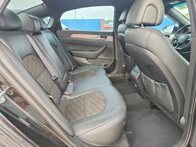 Снимка 10 от търг – 2017 HYUNDAI SONATA с VIN 5NPE34AB0HH527345