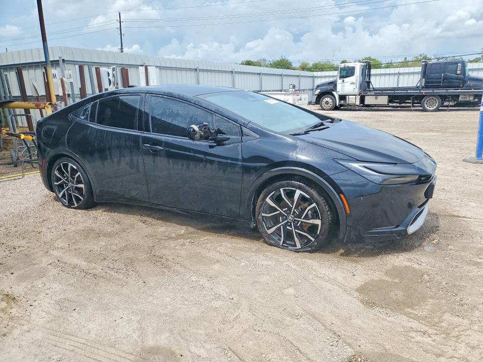 Photo 4 from auction – 2024 TOYOTA PRIUS PRIME with VIN JTDACACU8R3013171