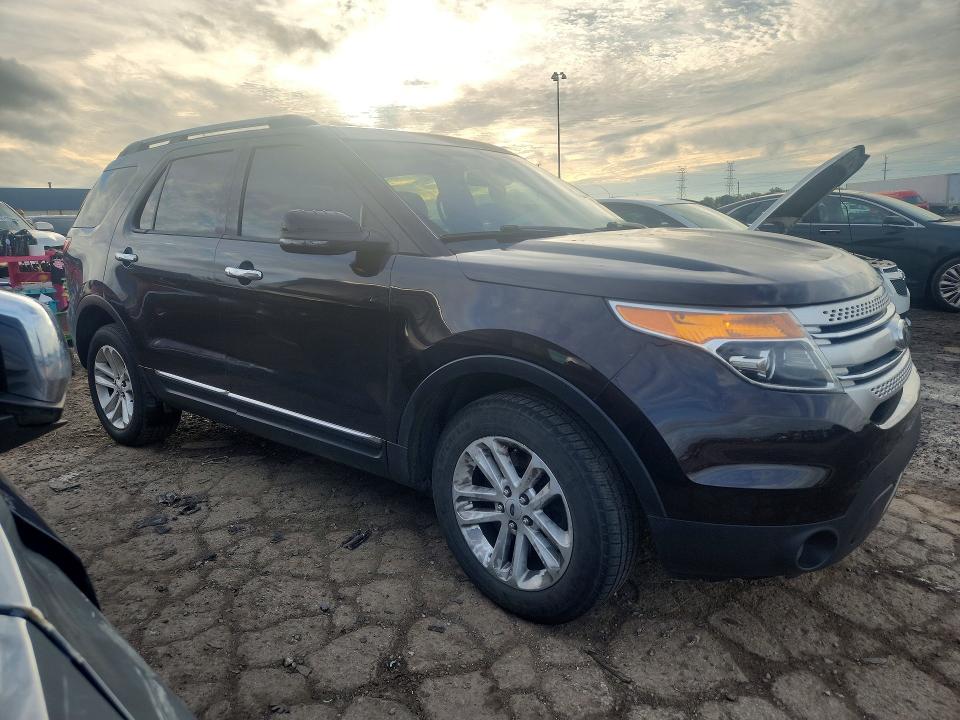 Zdjęcie 4 z aukcji – 2014 FORD EXPLORER z VIN 1FM5K8D87EGB19592