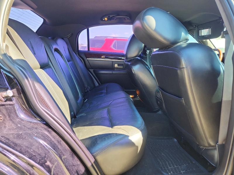 Photo 10 from auction – 2011 LINCOLN TOWN CAR with VIN 2LNBL8CV5BX761077