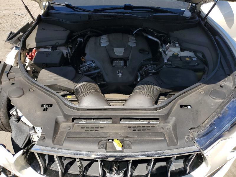 Снимка 12 от търг – 2020 MASERATI LEVANTE с VIN ZN661XUA4LX355914