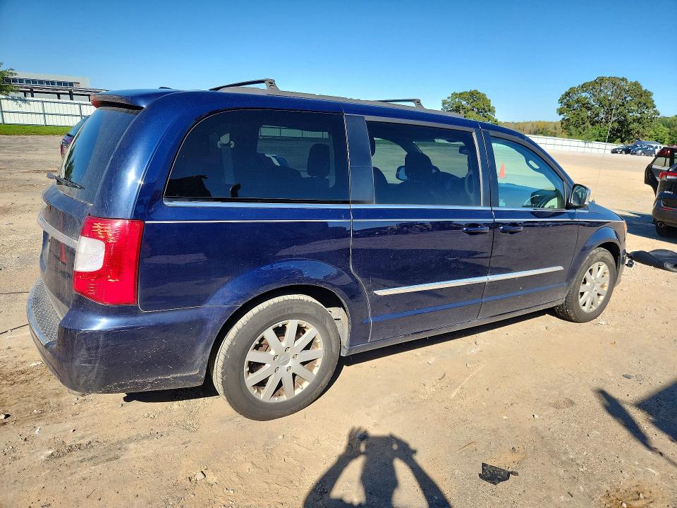 Снимка 3 от търг – 2016 CHRYSLER TOWN & COUNTRY с VIN 2C4RC1BG5GR173110