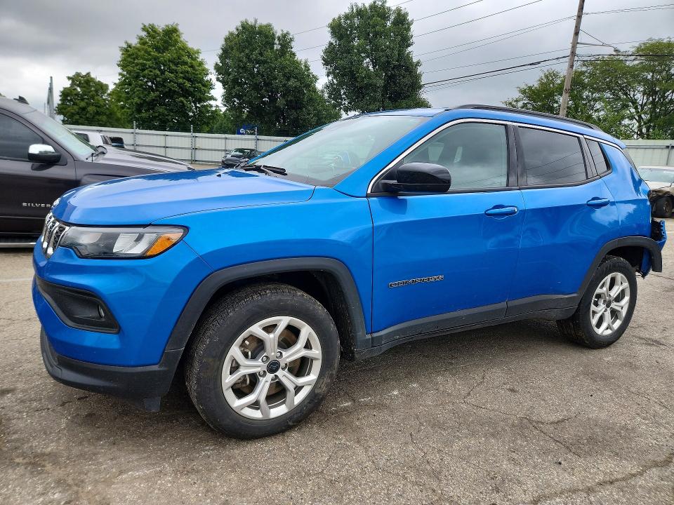 JEEP COMPASS 2025 with VIN 3C4NJDBNXST534941 - Photo from auction