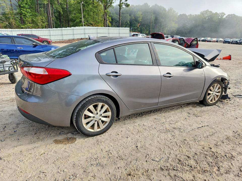 Photo 3 from auction – 2016 KIA FORTE with VIN KNAFX4A65G5564849