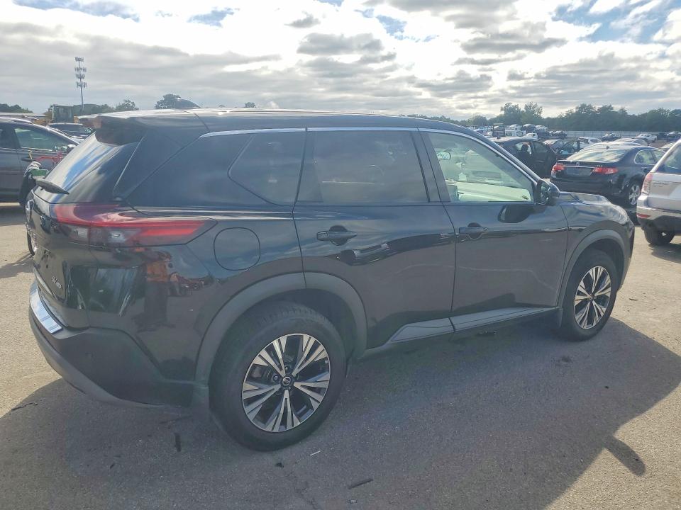 Photo 3 from auction – 2021 NISSAN ROGUE with VIN 5N1AT3BB3MC697482