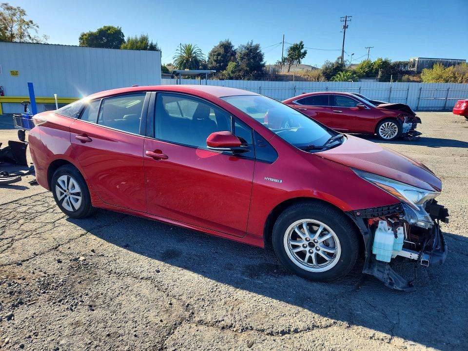Photo 4 from auction – 2018 TOYOTA PRIUS with VIN JTDKBRFU7J3083010