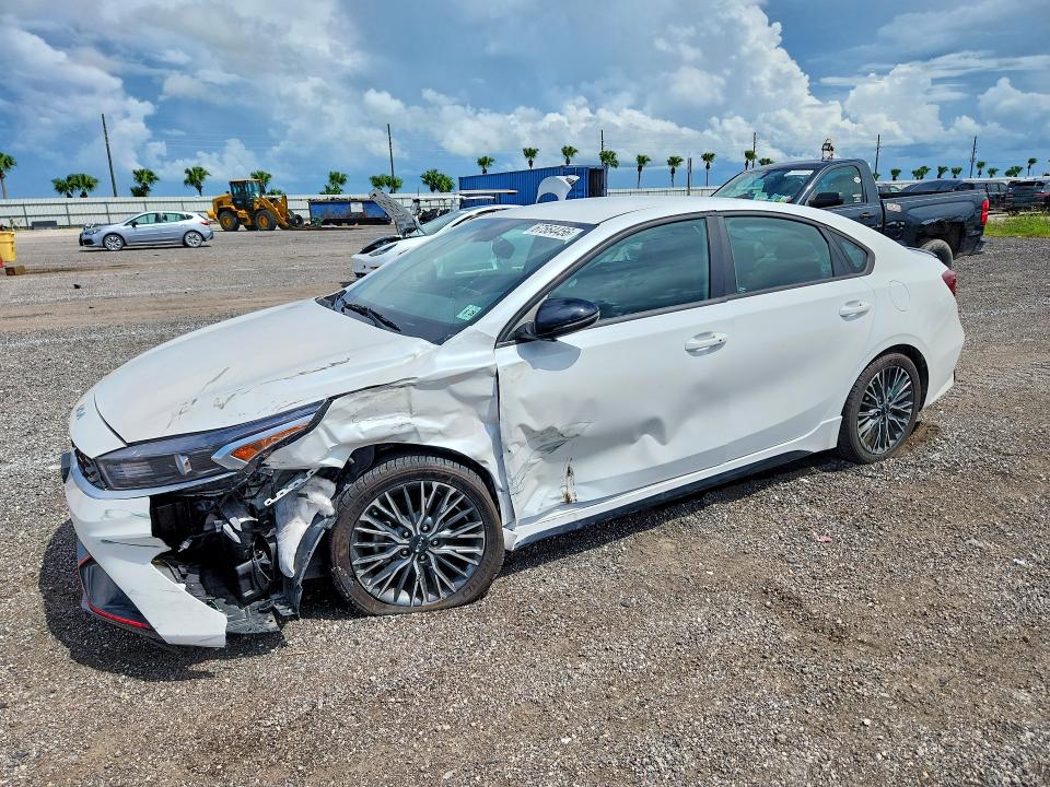 KIA FORTE 2023 with VIN 3KPF54AD2PE658554 - Photo from auction