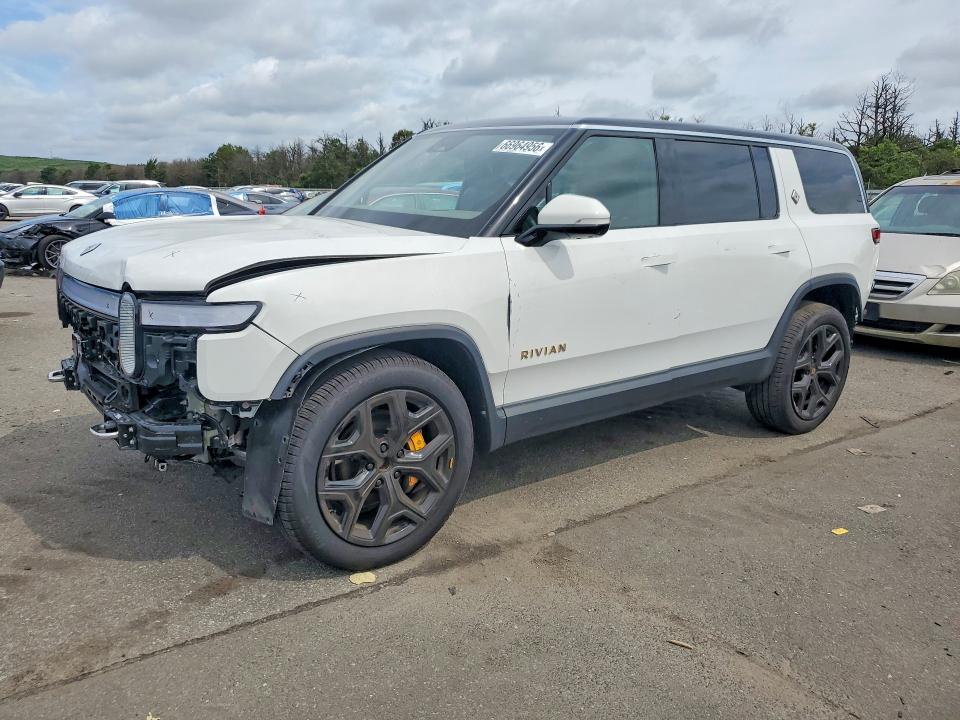 RIVIAN R1S 2023 with VIN 7PDSGABA7PN023636 - Photo from auction