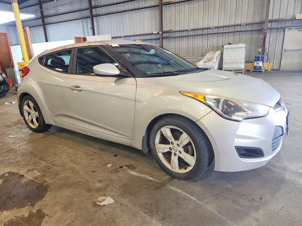 Photo 4 from auction – 2013 HYUNDAI VELOSTER with VIN KMHTC6AD1DU146278